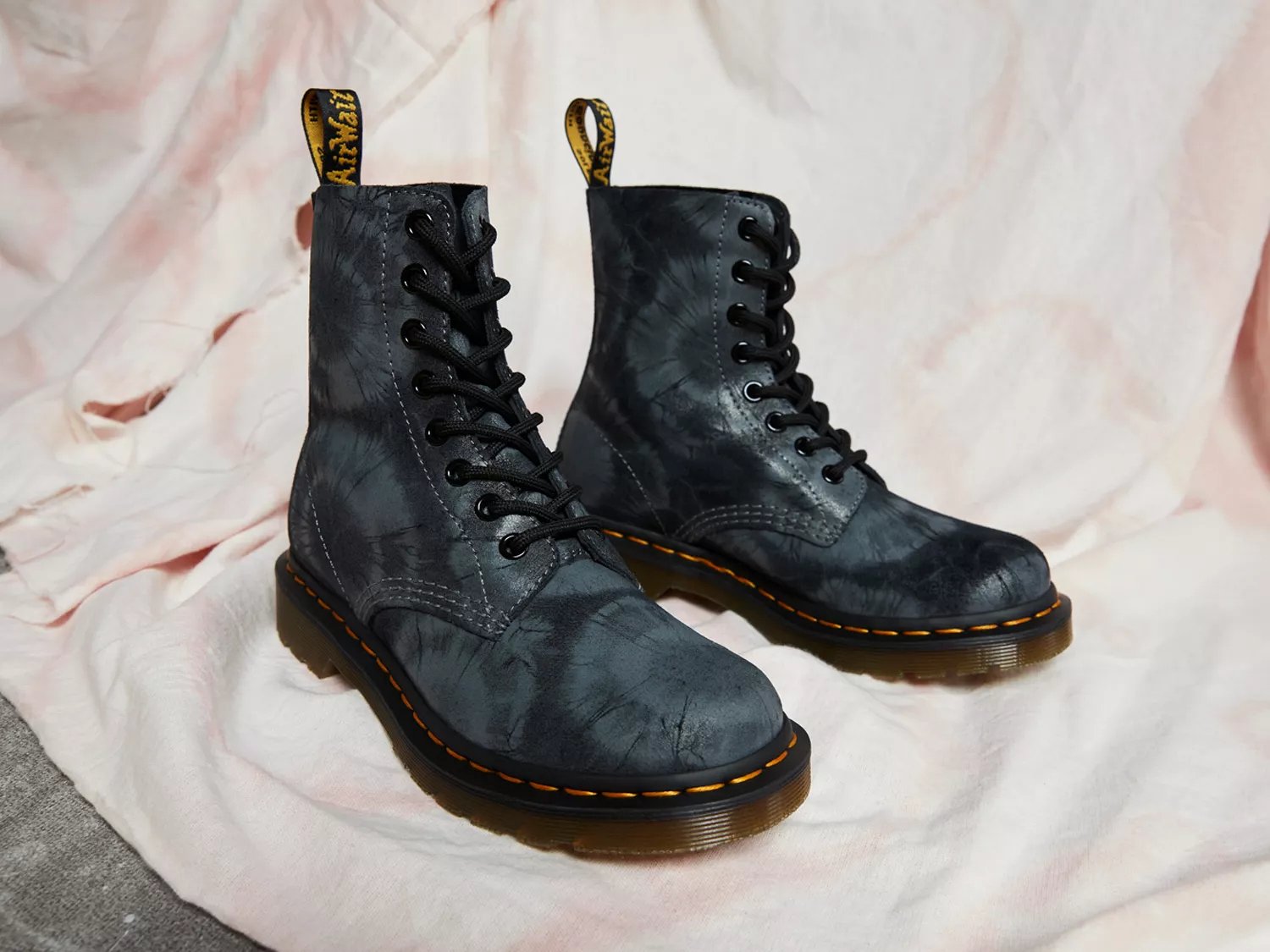 1460 combat boot patent leather
