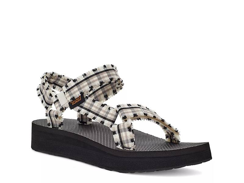 dsw mens tevas