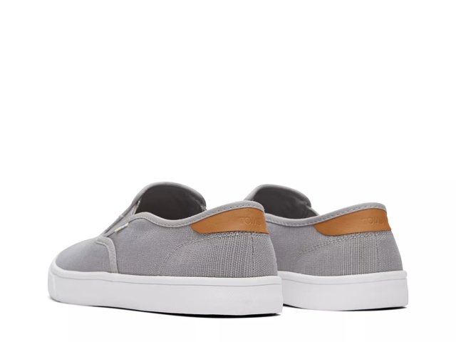 Toms vs vans slip ons 2025
