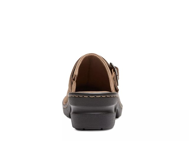Eastland mae clog hot sale