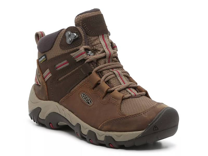 skechers trego out of here