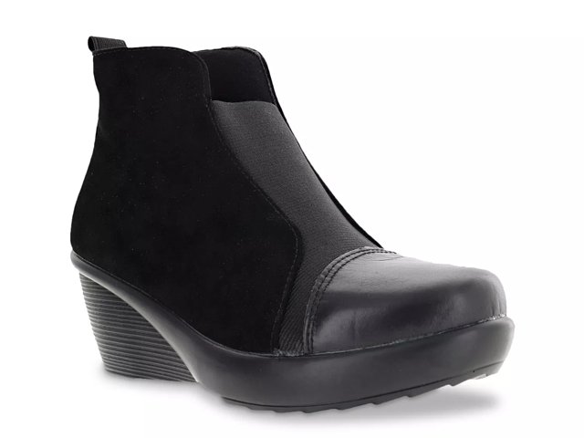 Dsw cheap bernie mev