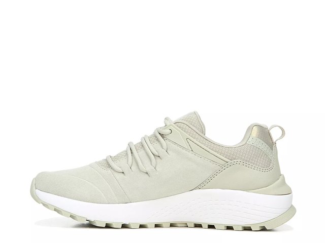ryka kali walking shoe