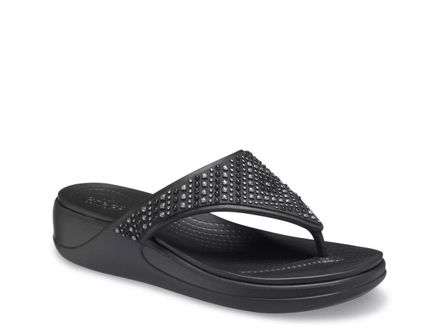 Dsw croc flip flops online