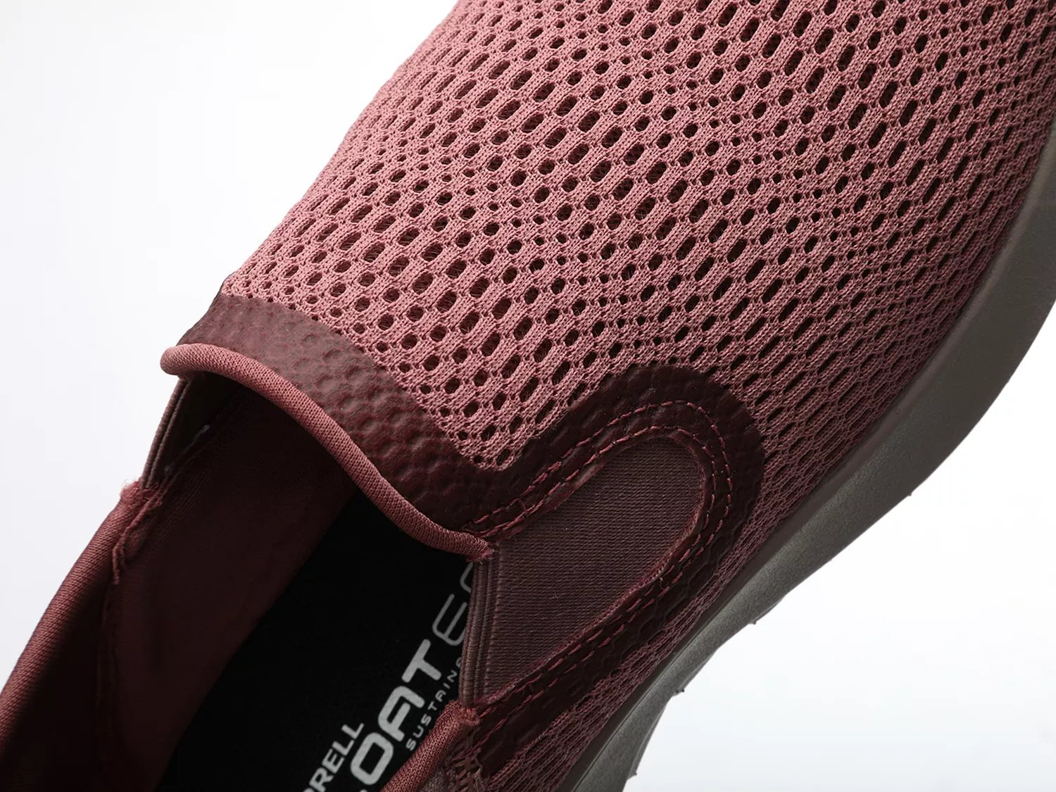 merrell cloud vent slip on