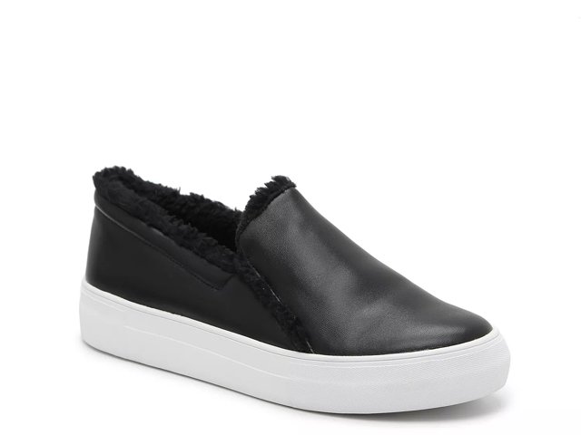 Dsw black discount slip on shoes