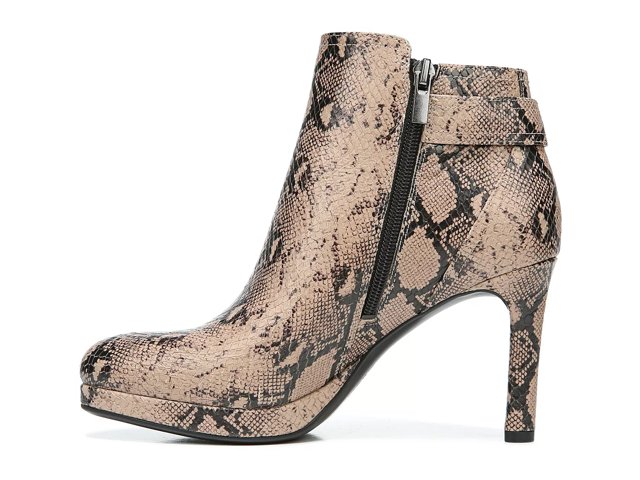 tatum bootie naturalizer