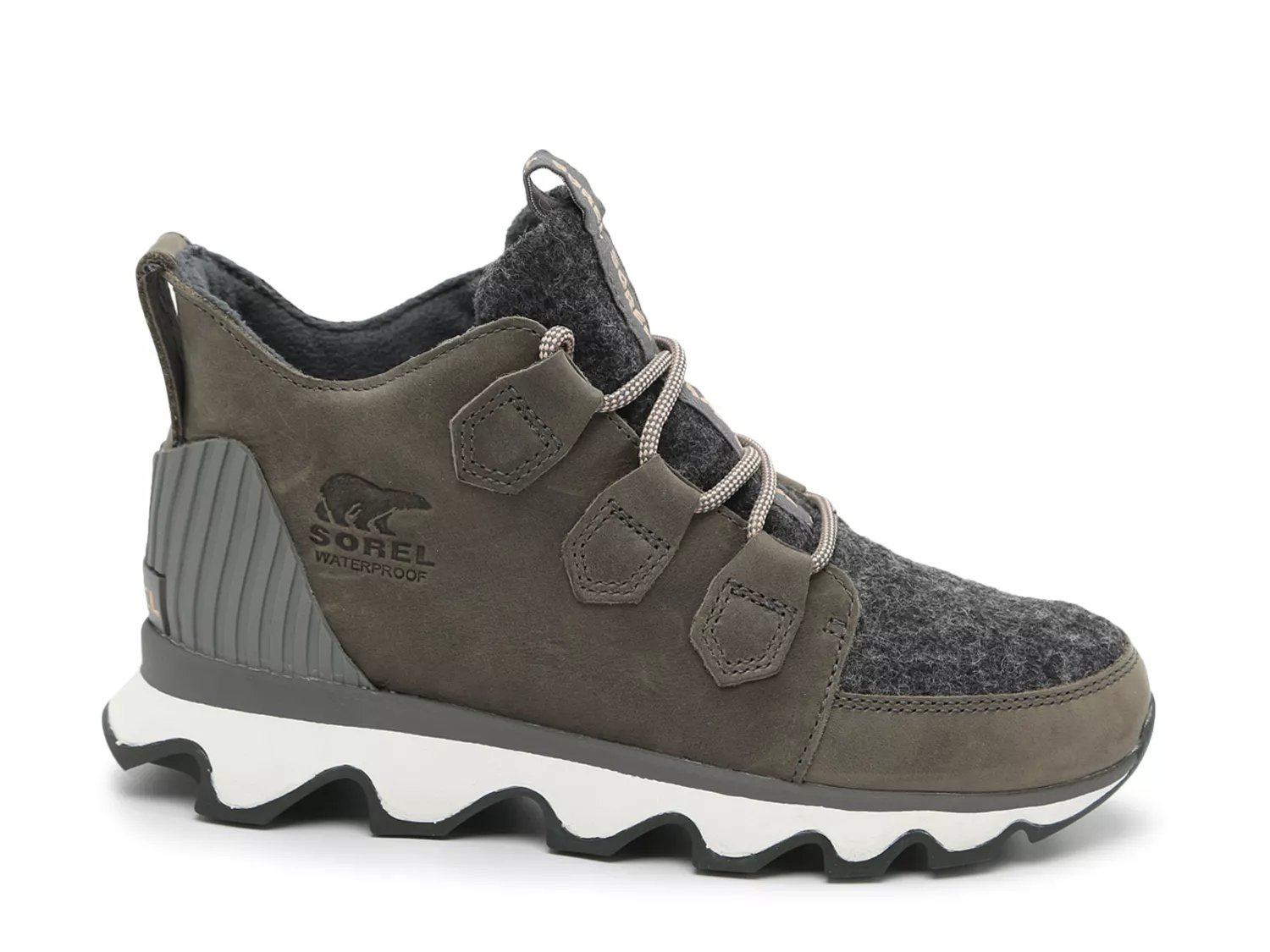 sorel kinetic snowboots