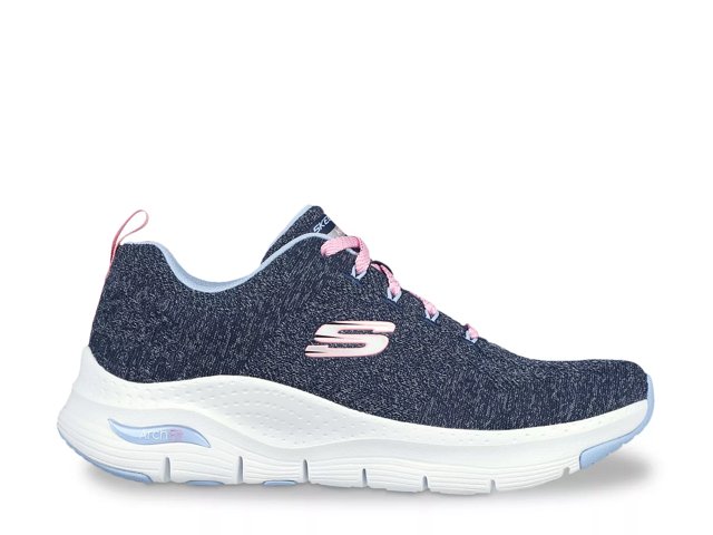 Skechers Arch Fit Comfy Wave Walking Shoe - Free Shipping | DSW