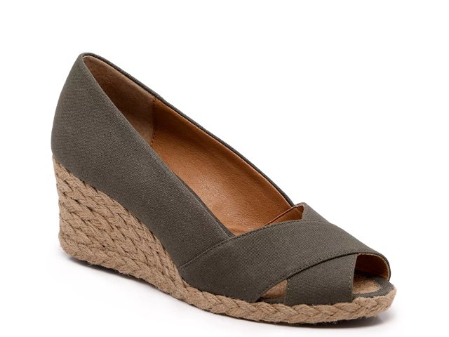 Adrienne Vittadini Bailee Espadrille Wedge Pump