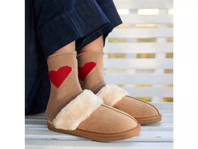 Minnetonka chesney scuff new arrivals