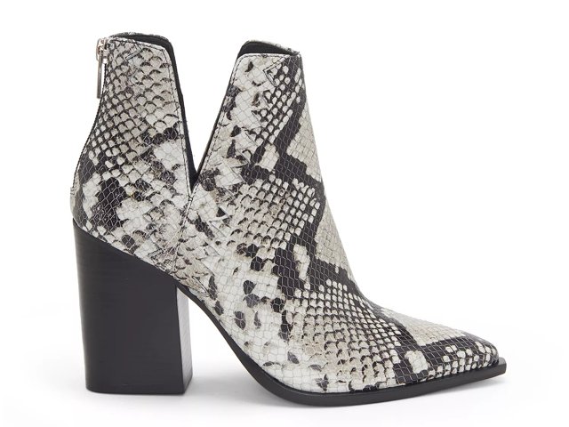 vince camuto genedy western bootie