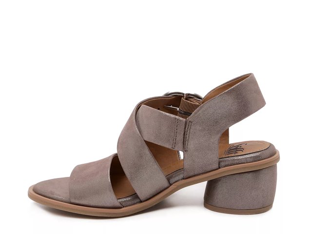 e width womens shoes