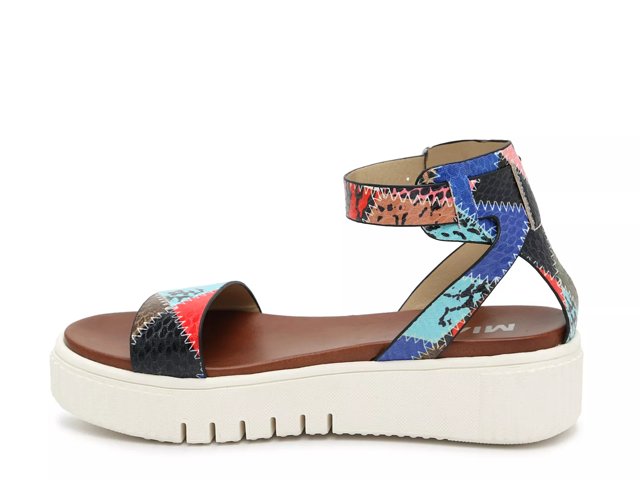 Mia Lunna Wedge Sandal Dsw