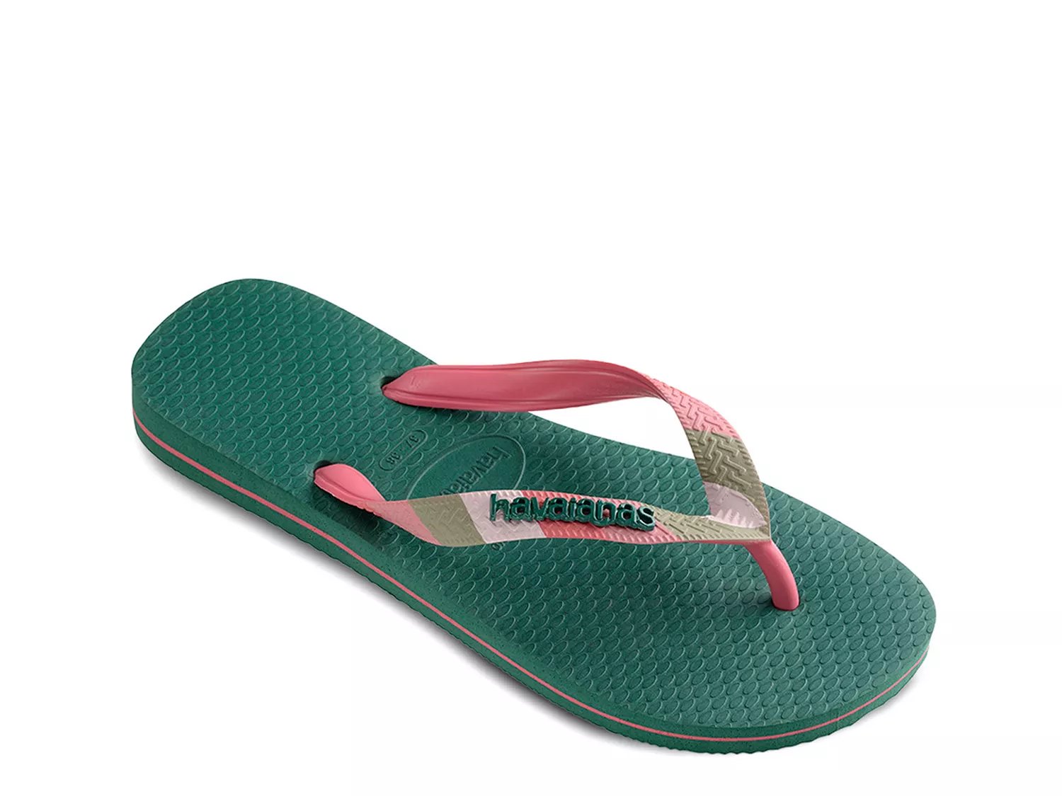 Nordstrom Canada shoppers say these $32 Havaianas flip flops are a  'summertime must