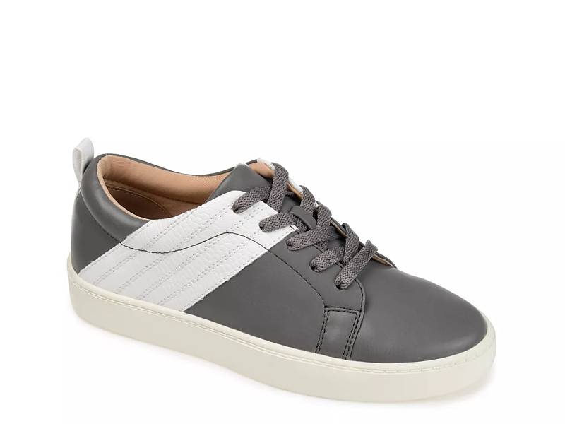 Journee clara wedge sale sneaker grey