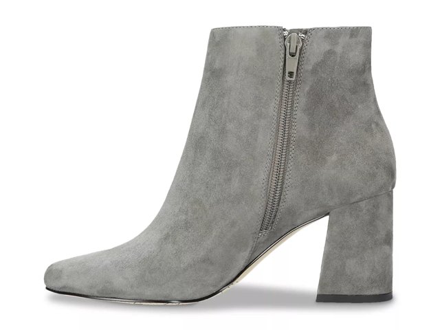 Bella vita haven ankle bootie 2025