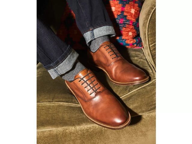 Vince camuto oxford shoes deals