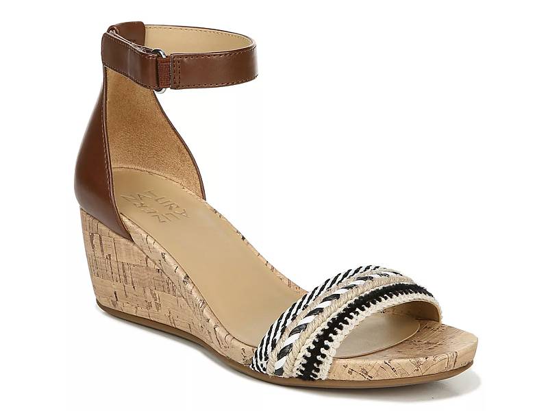 Cami wedge 2024 sandal naturalizer