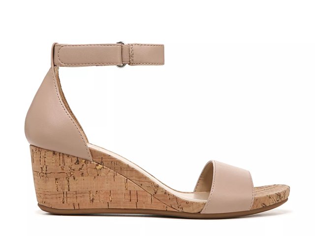 Naturalizer areda shop wedge sandal