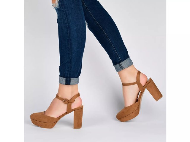 Journee collection shelby platform pump cheap