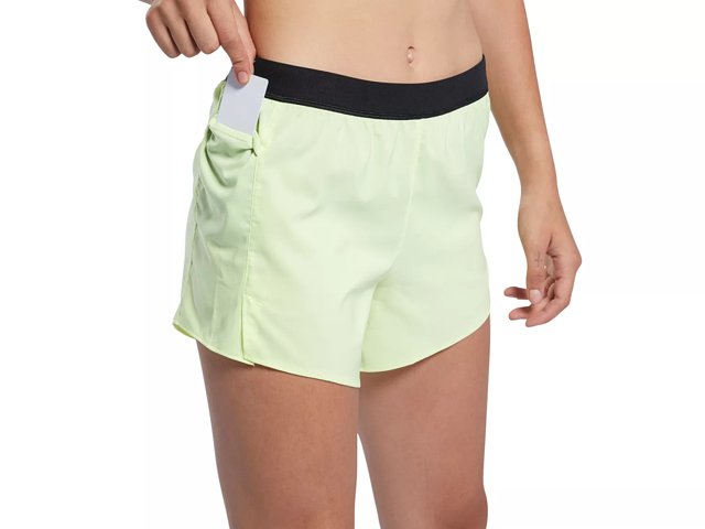 Reebok Women's Plus Size 4 Inseam Favorite Short with Side Pockets 