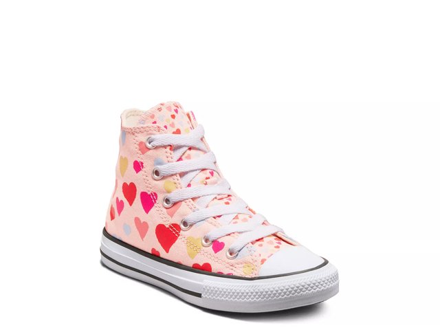 Chuck taylor online shoes with heart