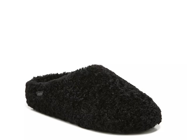 Dsw fuzzy slippers top