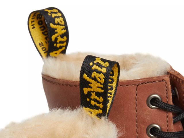 Doc martens 2025 winter boots