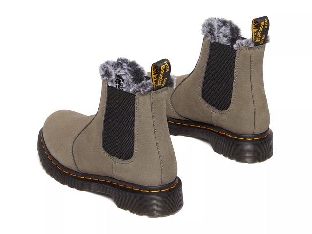 Dr martens outlet 2976 hardy dusky