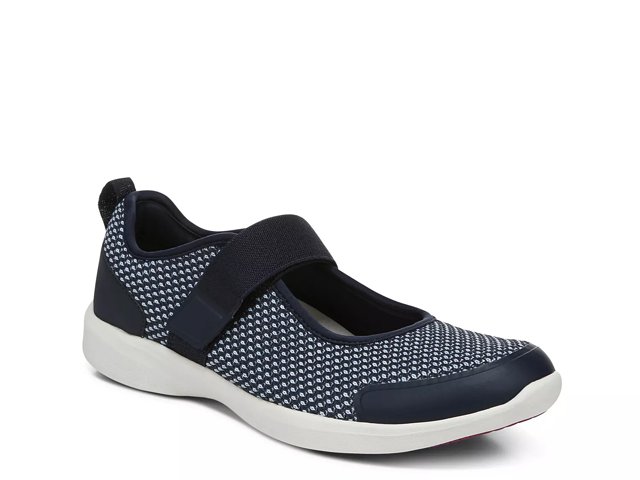 Dsw vionic deals