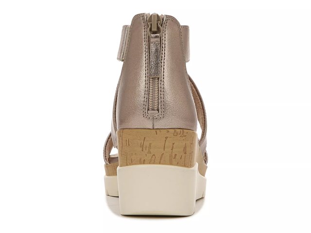 Dr scholl's saffron wedge deals