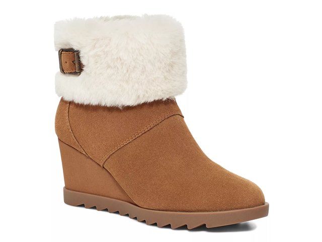 Koolaburra by UGG Elladine Wedge Bootie