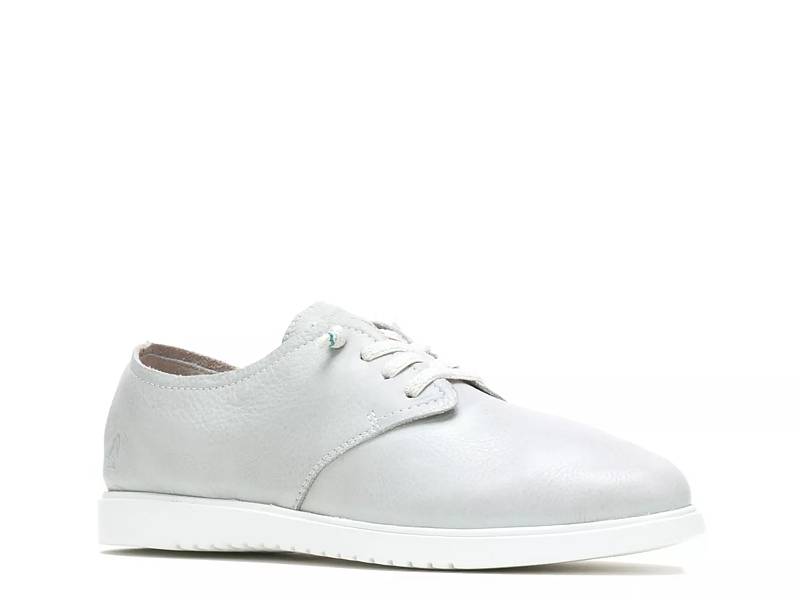 Hush puppies outlet white shoes