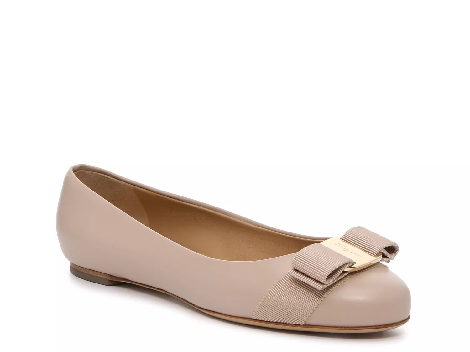 Salvatore Ferragamo Varina patent leather ballerina shoes - Neutrals