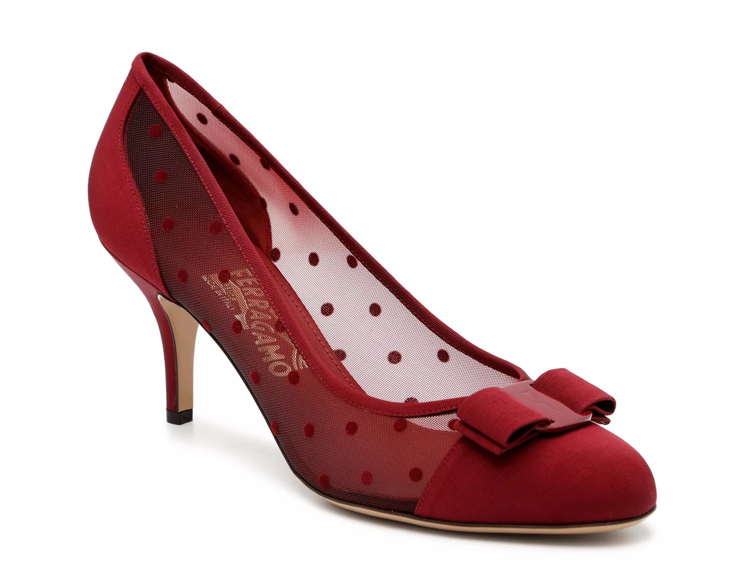 carla pump ferragamo