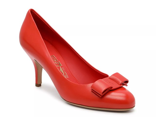 Salvatore ferragamo carla 70 store