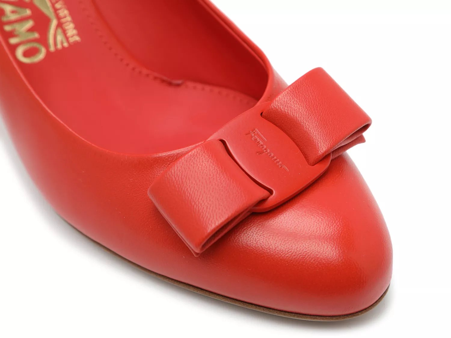 carla 70 ferragamo