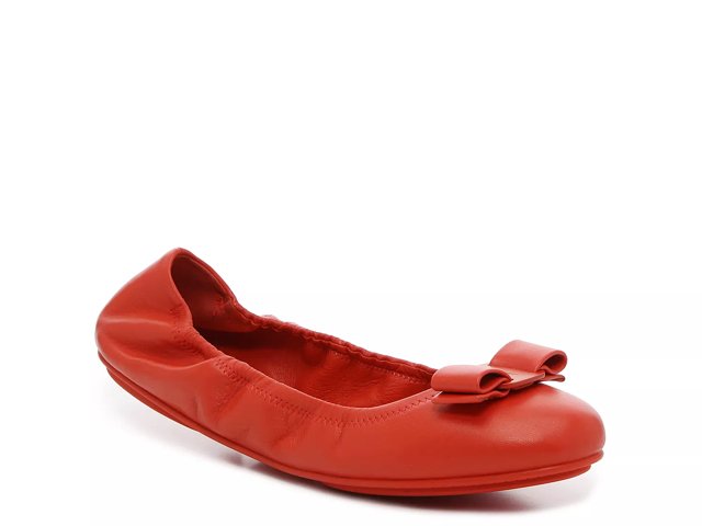 Red best sale flats dsw