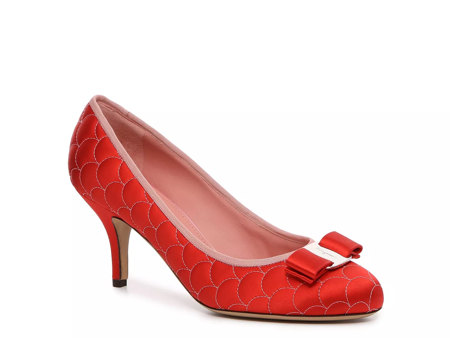 carla pump ferragamo