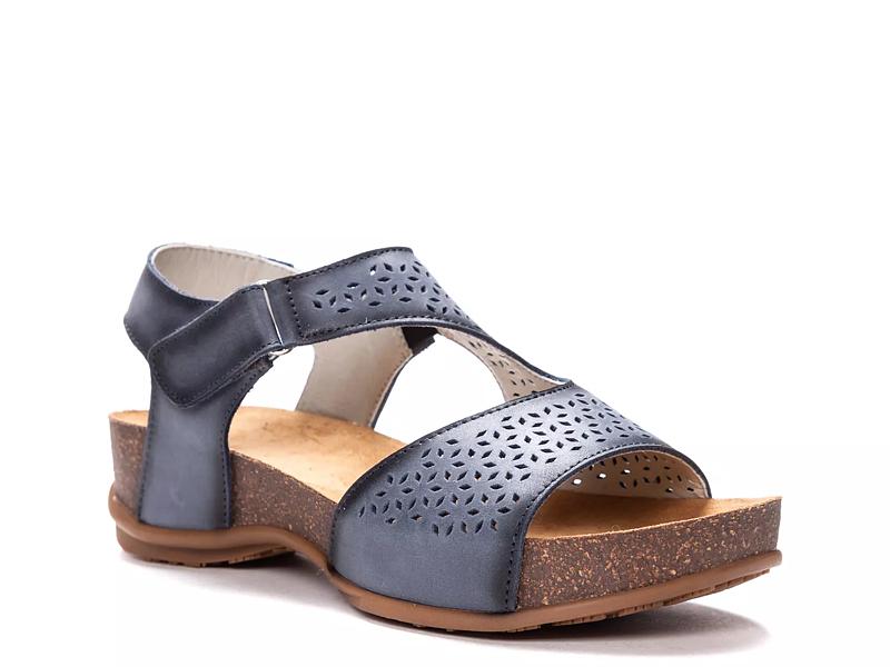 White Mountain Hamza Wedge Sandal - Free Shipping | DSW