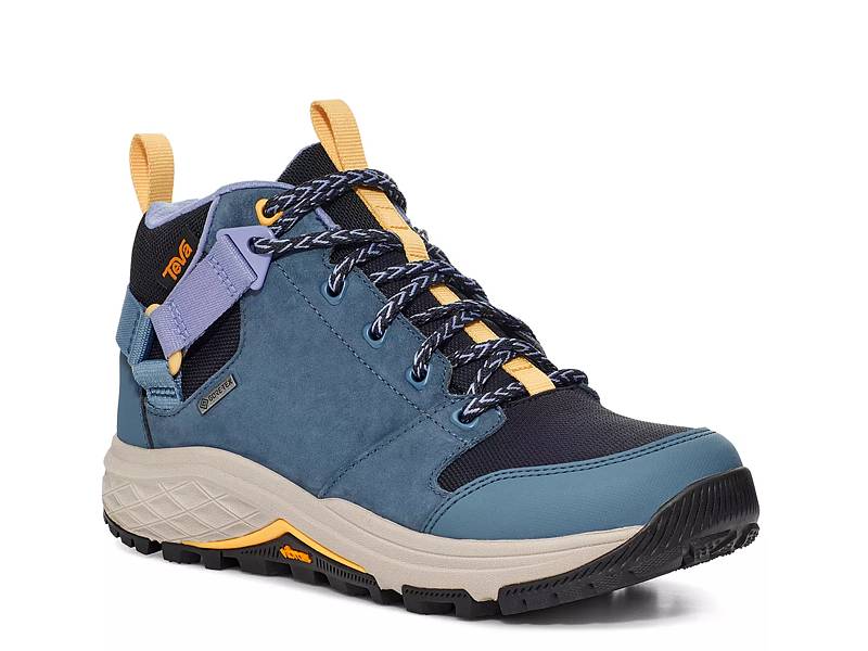 Teva walking outlet boots