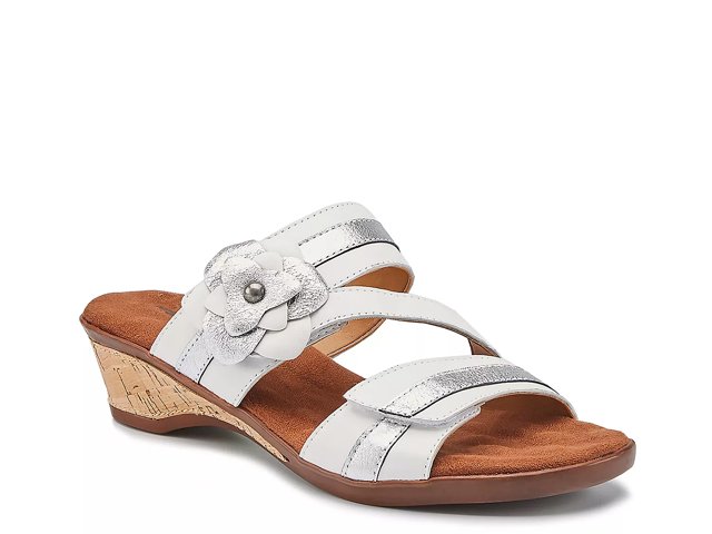 Dsw walking deals sandals