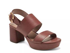 Red sandals hot sale at dsw