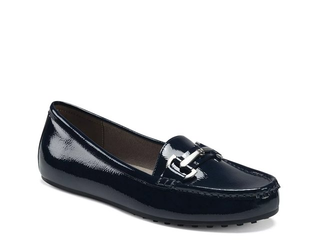 Aerosoles patent outlet leather loafers