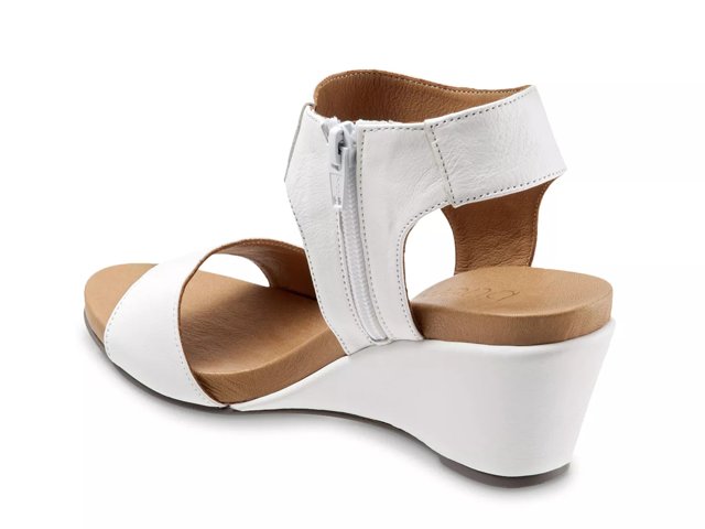Bueno ida wedge sandal top