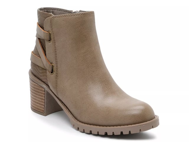 Dsw hotsell taupe booties
