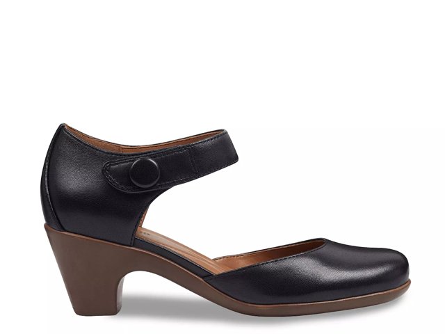 Easy Spirit Clarice Pump