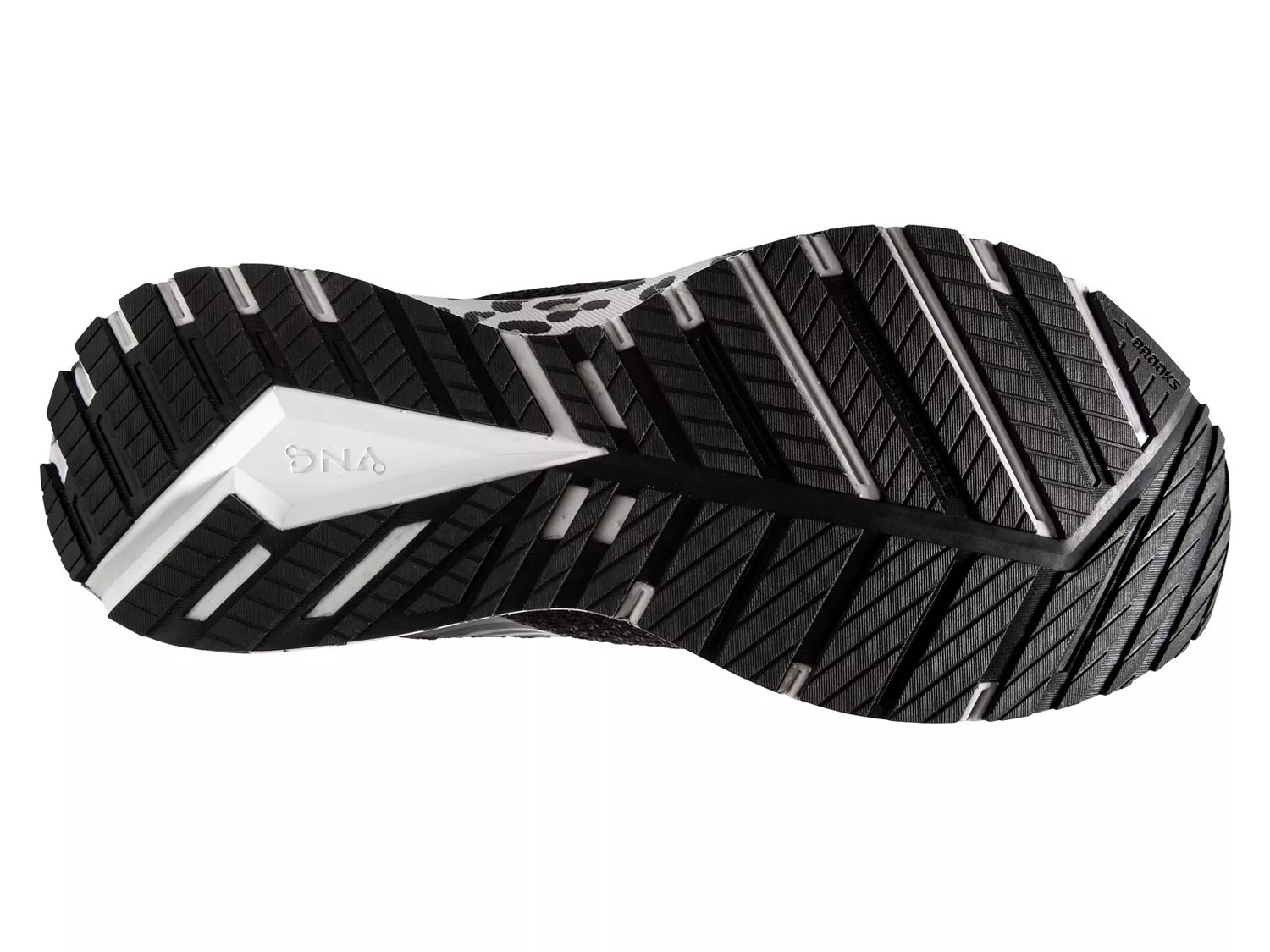 dsw brooks revel