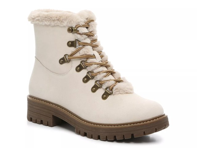 White mountain boots clearance dsw